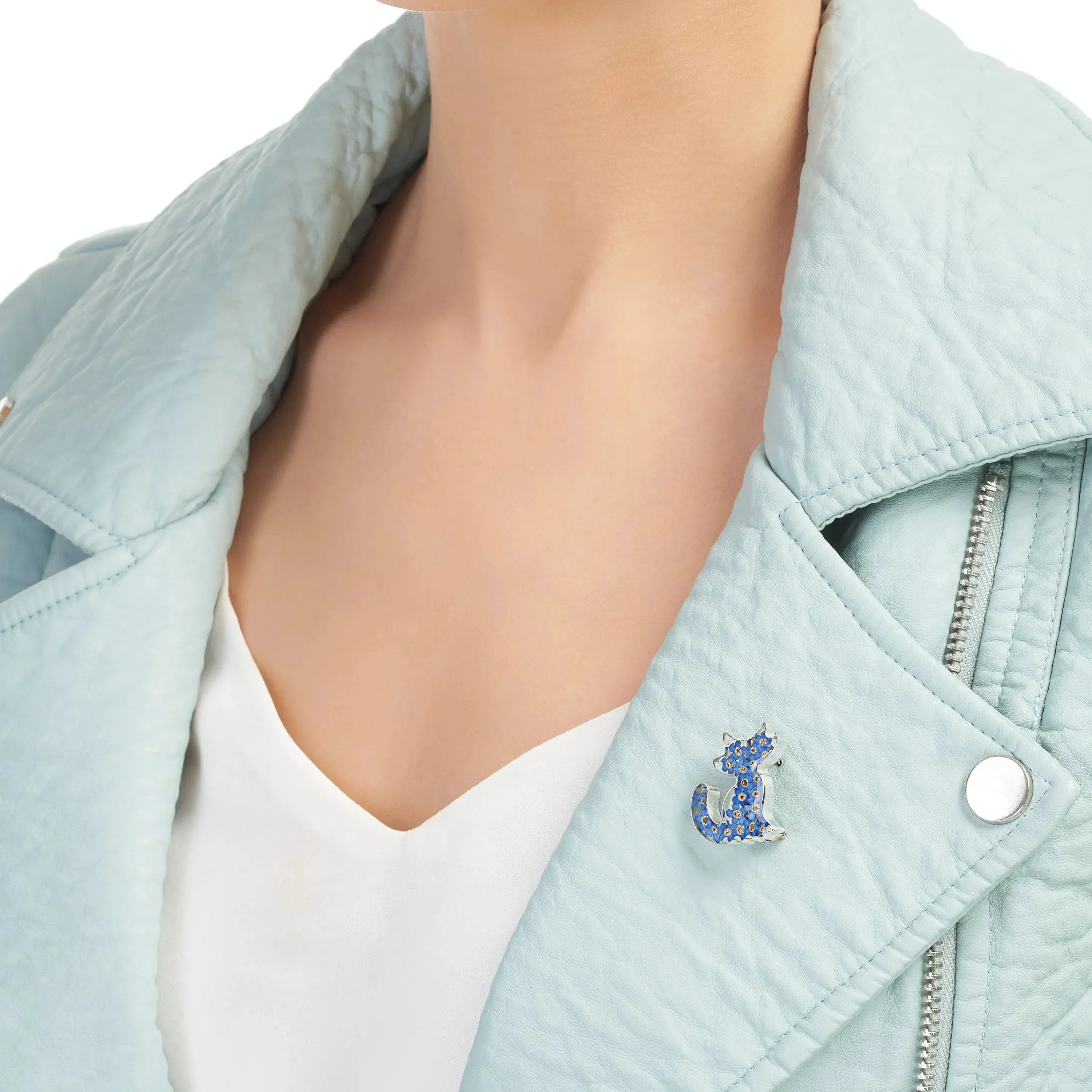 Forget-Me-Not Cat Brooch – Handmade with Real Flowers