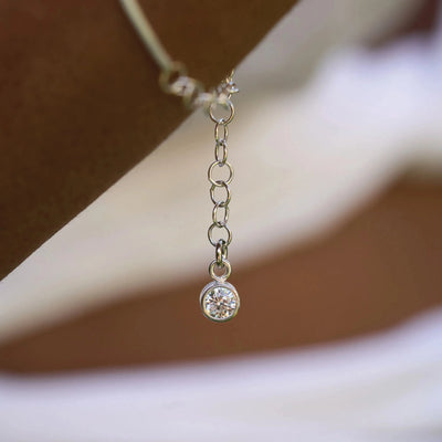 Personalisierte Blumenarmbänder aus Sterlingsilber mit Geburtssteinen | Shrieking Violet®